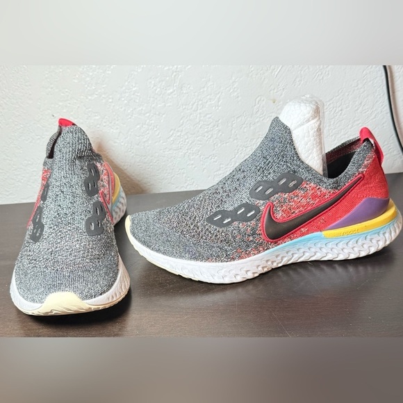 Nike Epic React Flyknit 2 Running Shoe Gray, Red - Picture 1 of 7